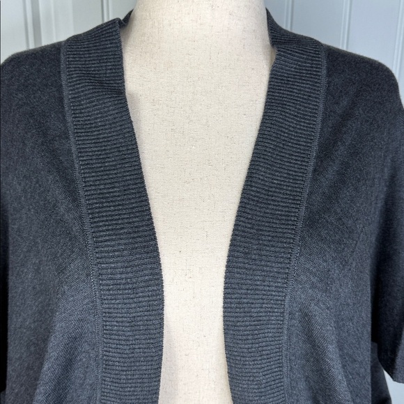 LOFT Sweater Womens M/L Charcoal Gray Open Front Batwing Shrug - Picture 2 of 11